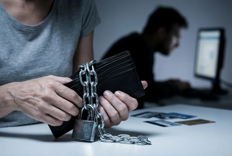 Przemoc ekonomiczna jako przyczyna rozwodu